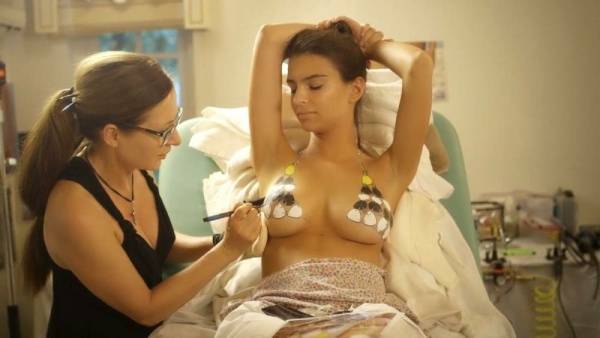 Emily Ratajkowski Nude Body Paint Photoshoot Video Leaked - Usa on justmyfans.pics