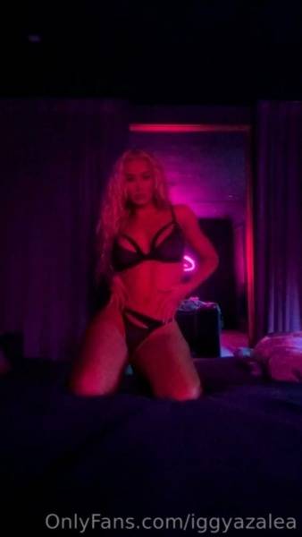 Iggy Azalea Sexy Lingerie Tease Onlyfans Video Leaked on justmyfans.pics