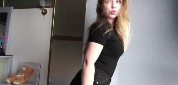 Russian cutie sent a video to boyfriend to LEVEL UP mood! - Russia on justmyfans.pics