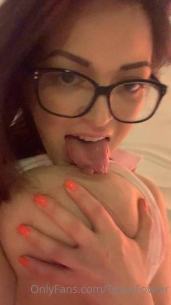 Tessa Fowler Nude Titty Lick OnlyFans Video Leaked - Usa on justmyfans.pics