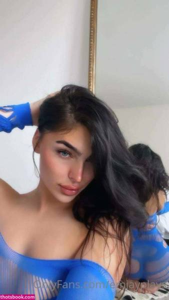 Emily Rinaudo Onlyfans Photos #5 on justmyfans.pics