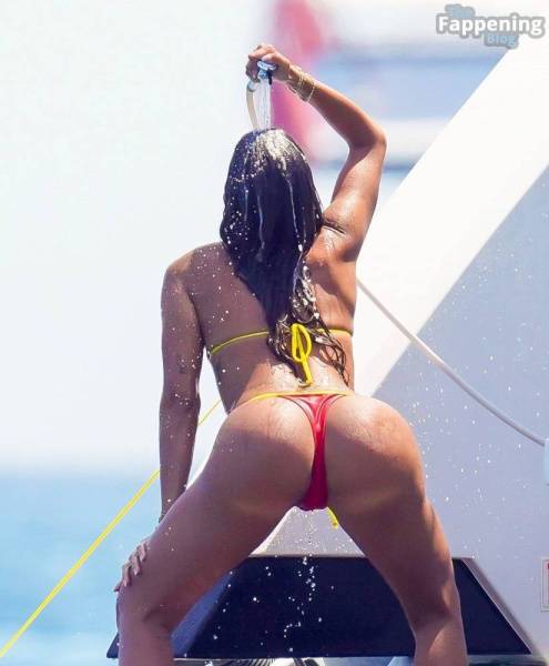 Anitta Displays Her Sexy Booty in a Bikini (40 Photos) on justmyfans.pics