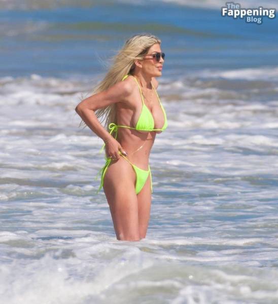 Tori Spelling Looks Smoking Hot in a Bikini as She Hits the Beach in Malibu (24 Photos) on justmyfans.pics